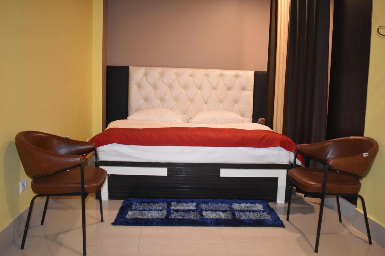 Jai Maa Bhagwati Hotel Pithorāgarh Eksteriør bilde