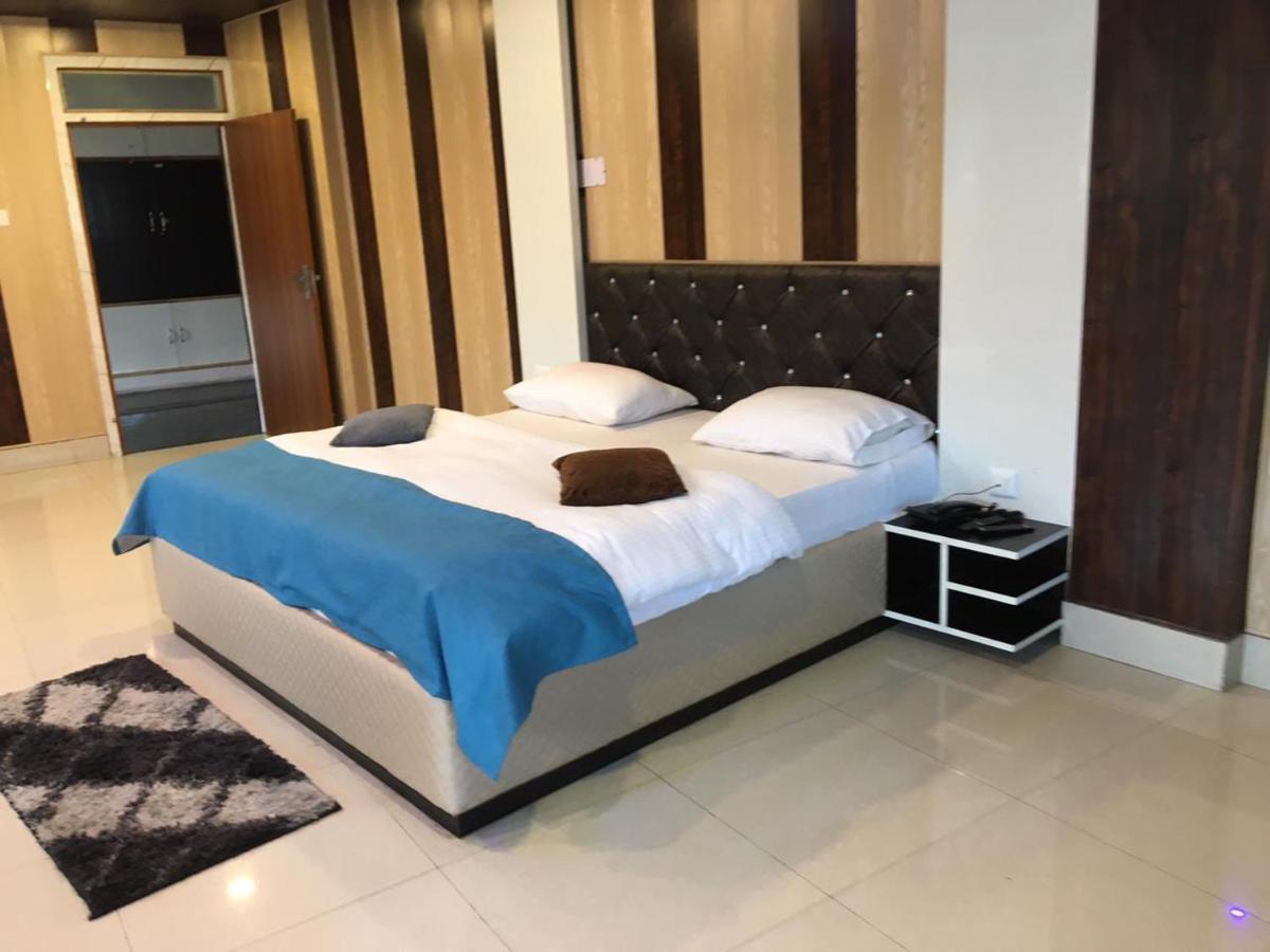 Jai Maa Bhagwati Hotel Pithorāgarh Eksteriør bilde